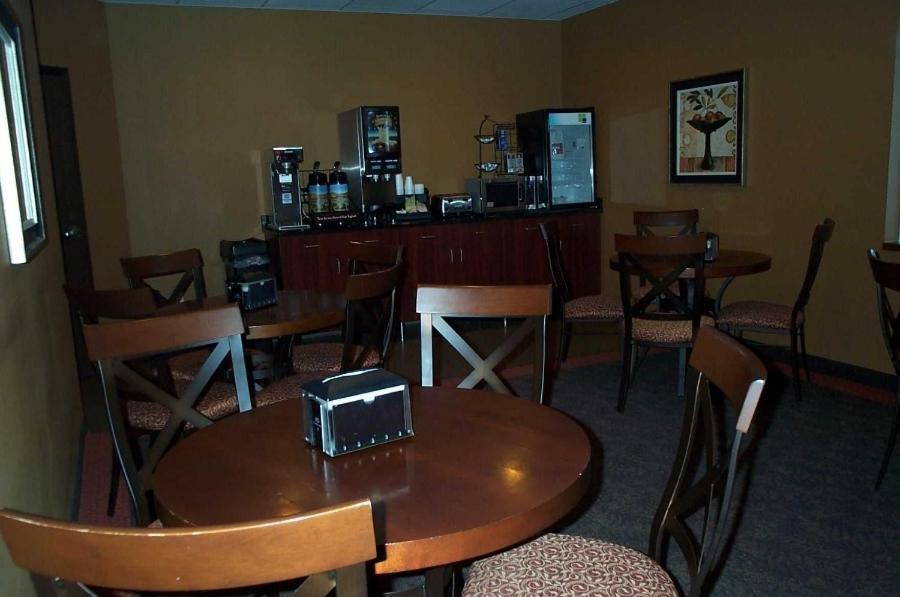 Americas Best Value Inn Big Lake Becker Ресторан фото